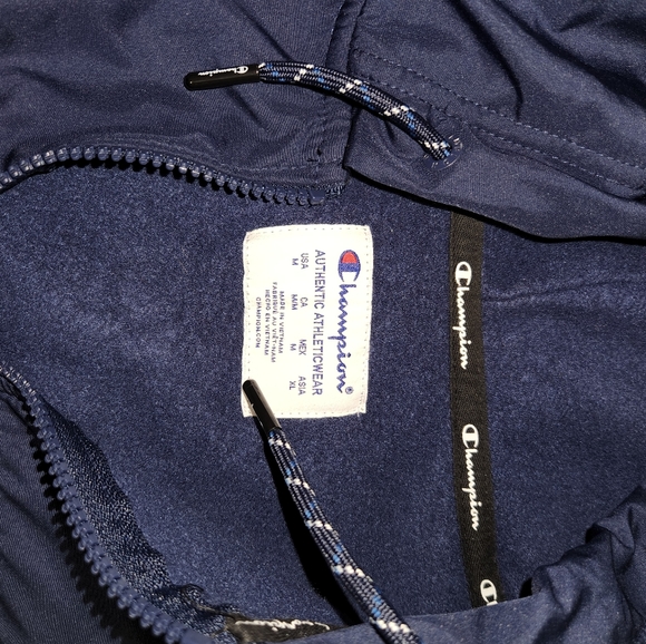 Mens Champion 1/4 Zip sweatshirt - Picture 2 of 5